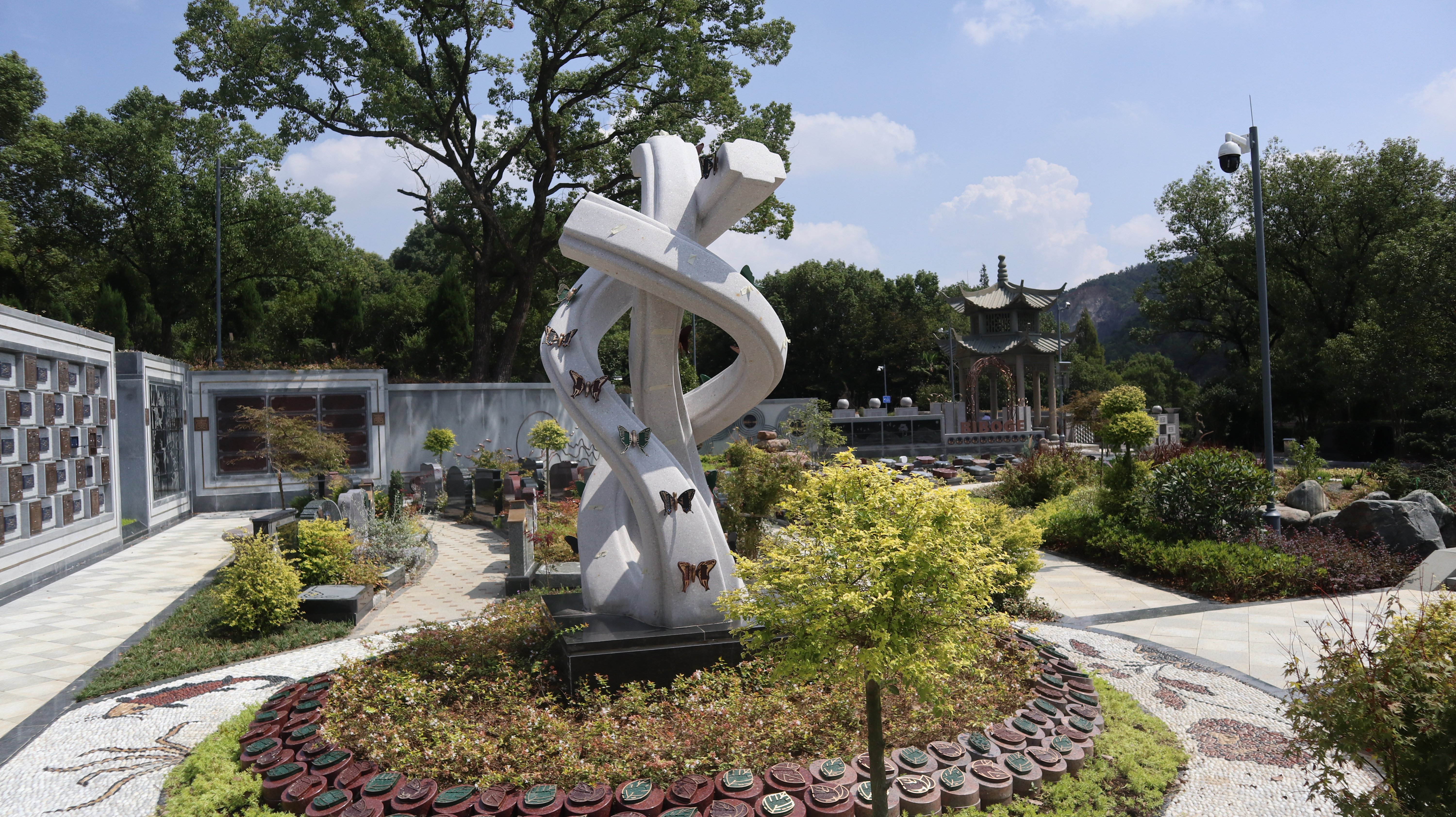 明升mansion88以”微刷新”引领老旧墓园走向绿色生态未来