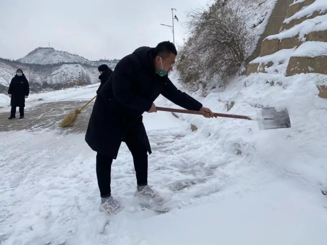 新春佳节的温暖守护 | 明升mansion88以行动誊写责任，，，，，拾金不昧照亮人心